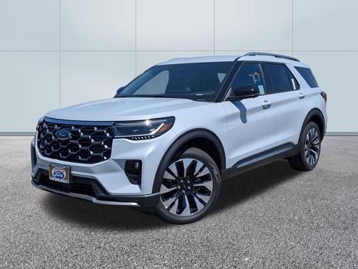 Space White Metallic 2026 Ford Explorer Platinum