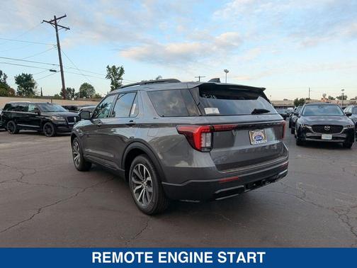 2025 Ford Explorer ST Line