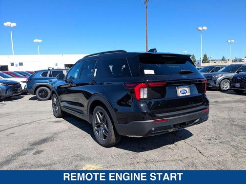 2025 Ford Explorer ST Line