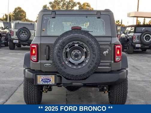 2025 Ford Bronco Base