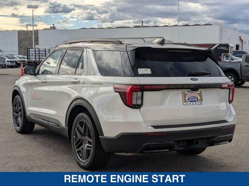2025 Ford Explorer ST Line