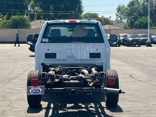 OXFORD WHITE 2026 Ford F-250 XL