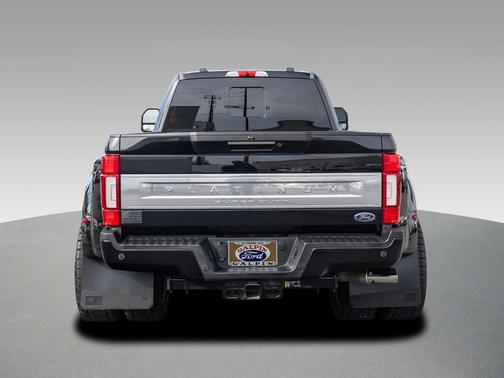 2022 Ford F-350 Platinum