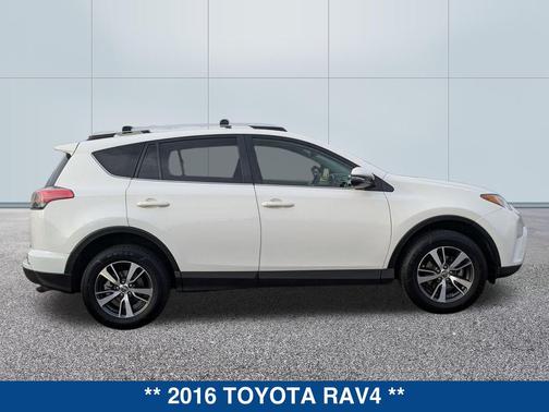 2016 Toyota RAV4 XLE