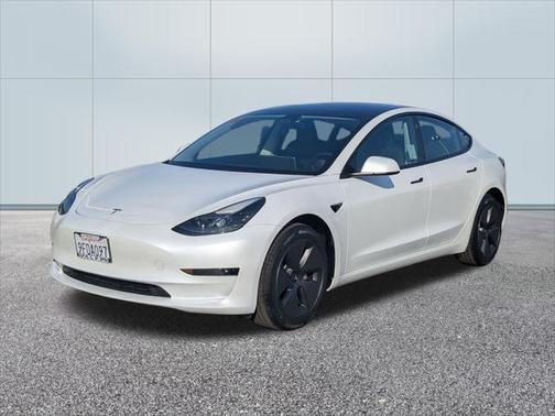 2023 Tesla Model 3 Standard Range