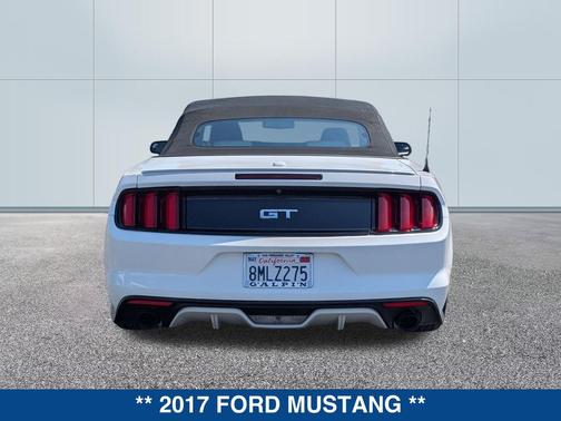 OXFORD WHITE 2017 Ford Mustang GT Premium