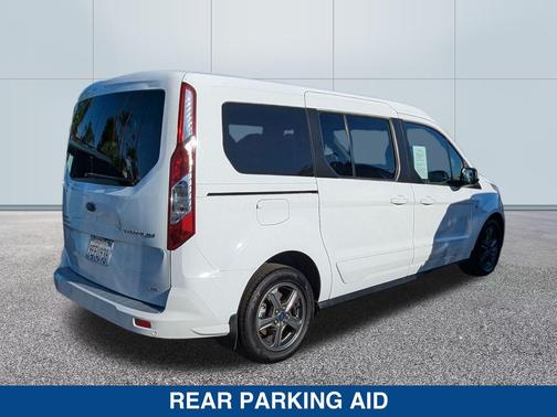 2020 Ford Transit Connect Titanium w/Rear Liftgate