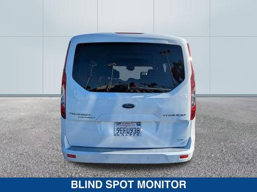2020 Ford Transit Connect Titanium w/Rear Liftgate