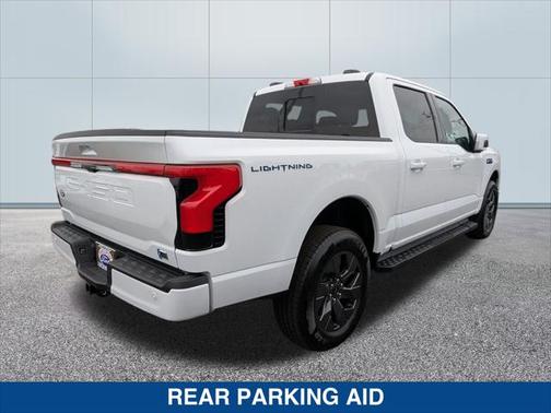 2025 Ford F-150 Lightning LARIAT