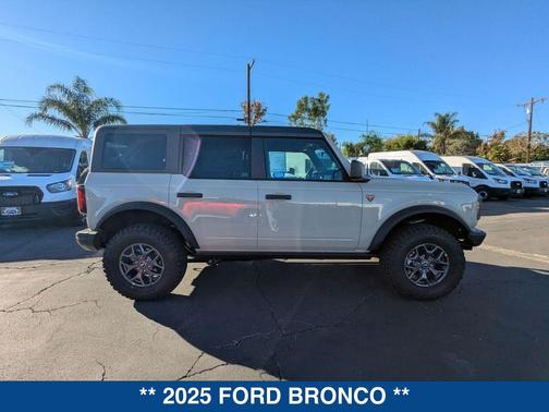 2025 Ford Bronco Badlands