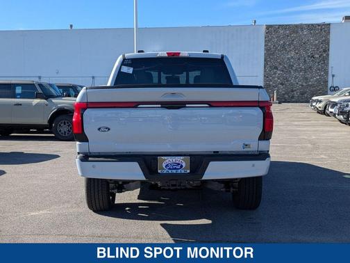 2025 Ford F-150 Lightning Platinum