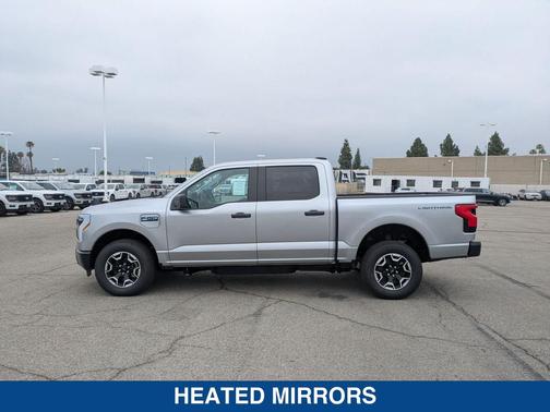 2024 Ford F-150 Lightning Pro