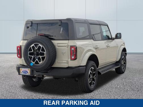 DESERT SAND 2025 Ford Bronco Outer Banks
