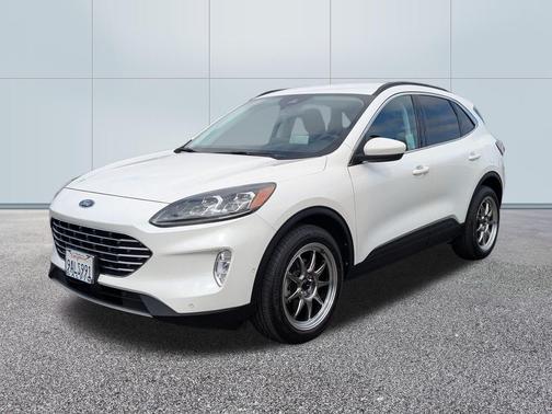 2022 Ford Escape Titanium