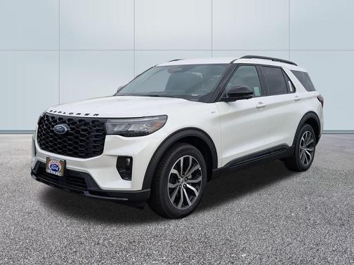 2025 Ford Explorer ST Line