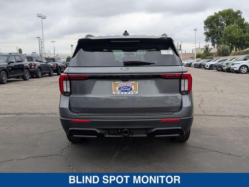 2025 Ford Explorer ST Line