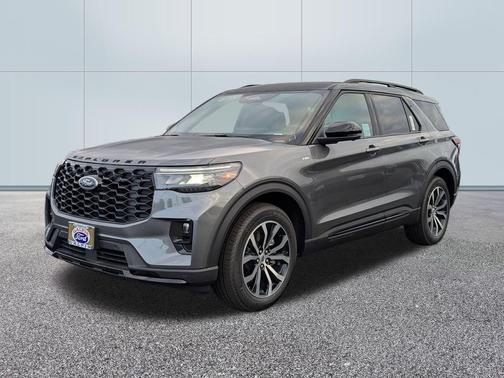 2025 Ford Explorer ST Line