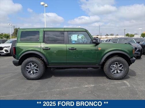 2025 Ford Bronco Badlands