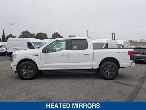 2025 Ford F-150 Lightning Flash