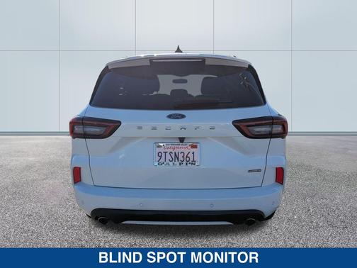 2025 Ford Escape ST-Line Elite