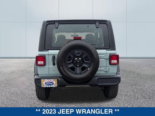 Earl Clearcoat 2023 Jeep Wrangler Sport
