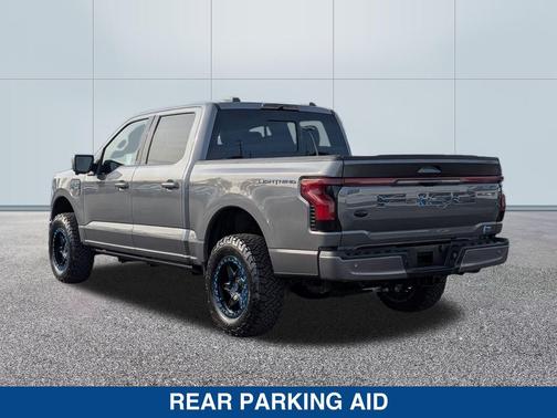 2022 Ford F-150 Lightning LARIAT