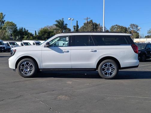 STAR WHITE METALLIC TRI-COAT 2026 Ford Expedition Max Active 4x4