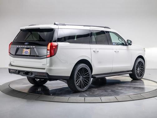 STAR WHITE METALLIC TRI-COAT 2026 Ford Expedition Max Active 4x4