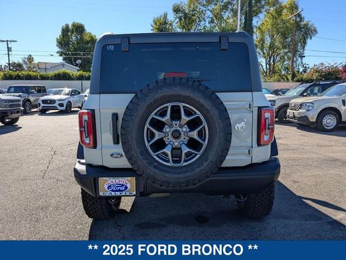 2025 Ford Bronco Badlands