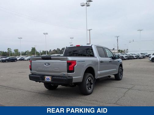 2024 Ford F-150 Lightning Pro