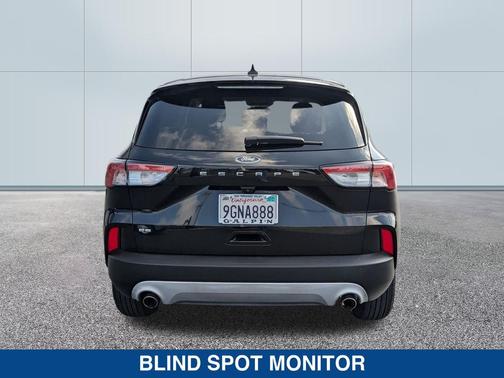 Agate Black Metallic 2022 Ford Escape SE