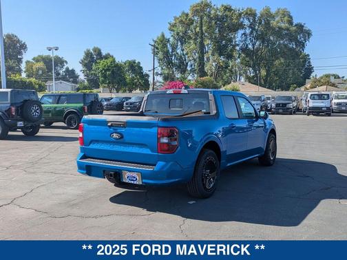 2025 Ford Maverick Lobo