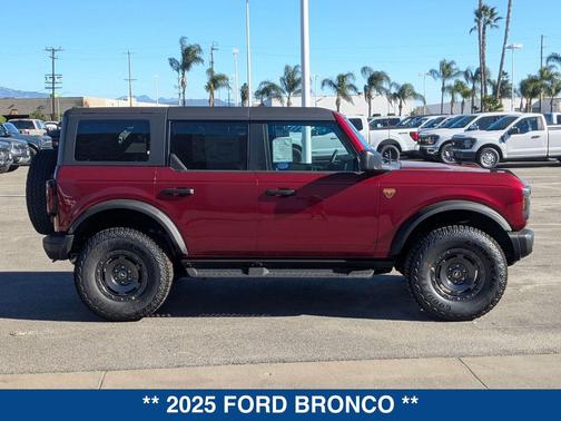 2025 Ford Bronco Badlands