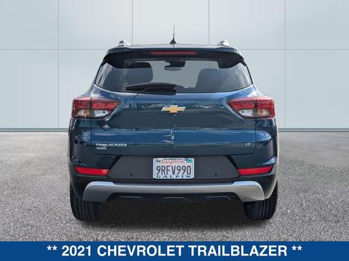 Pacific Blue Metallic 2021 Chevrolet Trailblazer LT