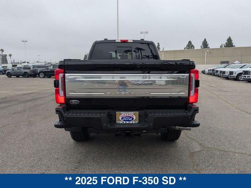 2025 Ford F-350 Platinum