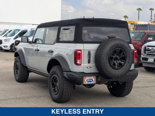 Avalanche Gray 2026 Ford Bronco Big Bend
