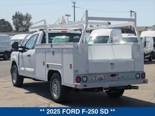 2025 Ford F-250 XL
