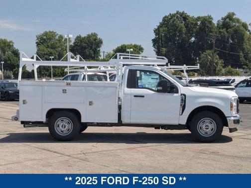 2025 Ford F-250 XL