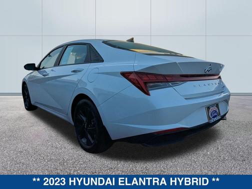 2023 Hyundai ELANTRA HEV Blue