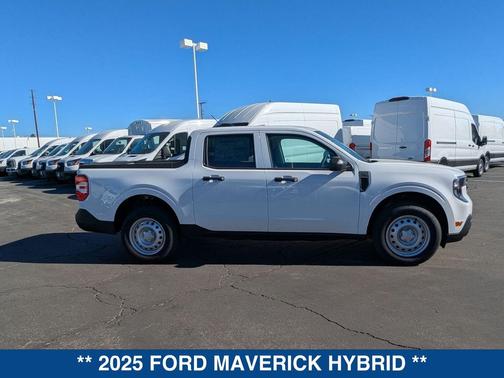 2025 Ford Maverick XL