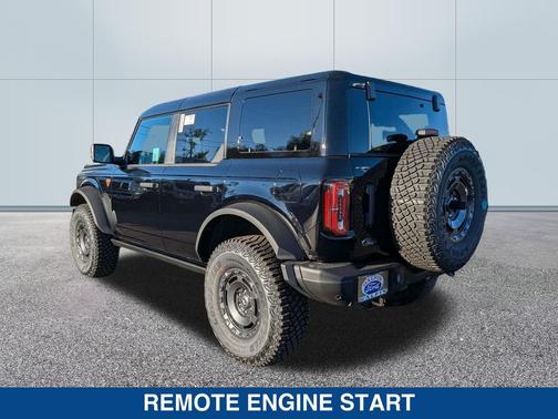SHADOW BLACK 2024 Ford Bronco Badlands