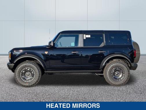 SHADOW BLACK 2024 Ford Bronco Badlands
