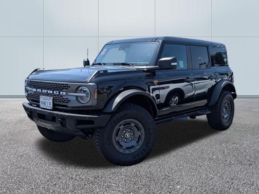 SHADOW BLACK 2024 Ford Bronco Badlands
