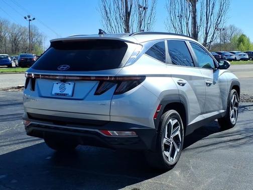 Silver 2022 Hyundai TUCSON SEL