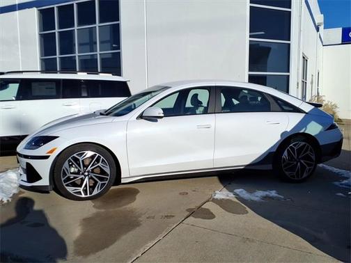 2025 Hyundai IONIQ 6 SEL