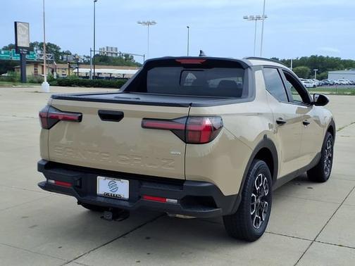 Tan 2024 Hyundai SANTA CRUZ SEL