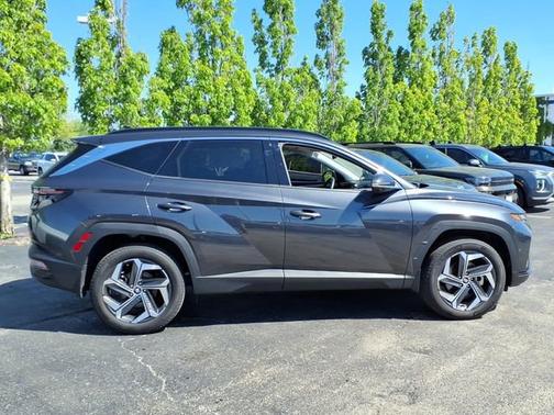 Gray 2023 Hyundai TUCSON Limited
