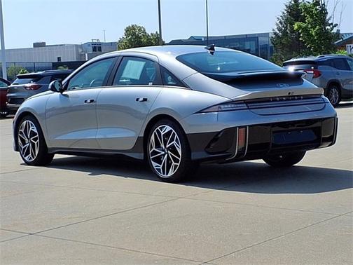 2024 Hyundai IONIQ 6 SEL