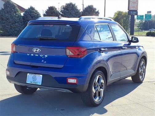 2024 Hyundai VENUE SEL