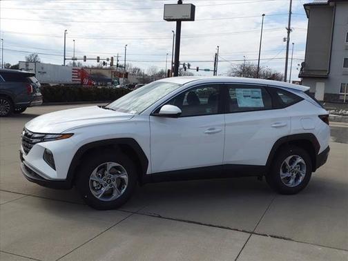 2024 Hyundai TUCSON SE